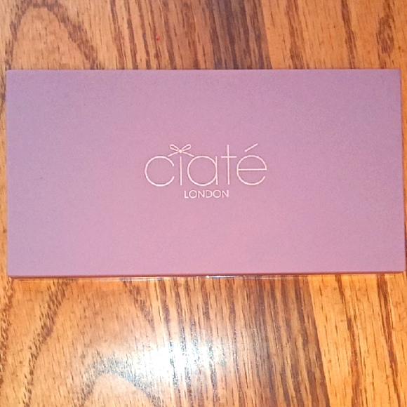 Ciaté London The Velvet Palette - Picture 4 of 7